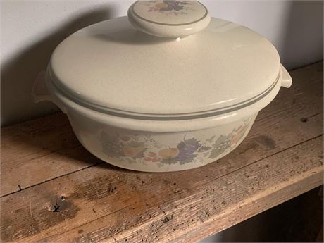 Royal Doulton Harvest Garland Lambeth Stoneware Lidded Oval Casserole Dish