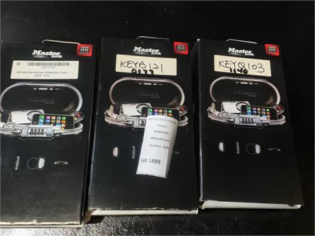 Master Lock 5900D Portable Personal Safe Lot