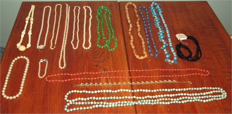 Costume Jewelry: Necklaces