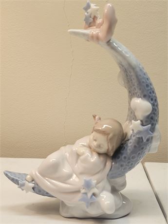 LLadro 6583 "Heaven's Lullaby Girl" Porcelain Figurine