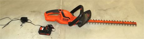 Black & Decker Cordless Hedge Trimmer