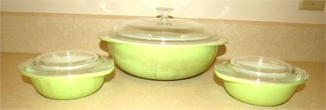 Vintage Pyrex Bowls