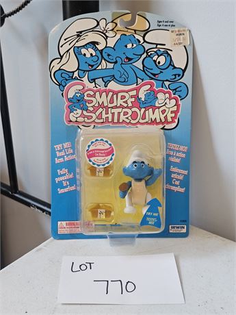 Peyo PVC Handy Smurf in Original Packaging