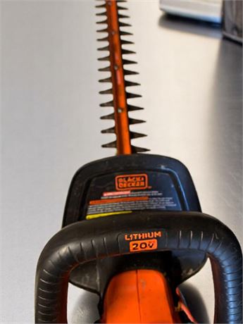 Black & Decker 20V Lithium Type 2 Auto Stop Hedge Trimmers