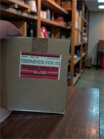 Continental Motors Red Seal Factory Engineered Automotive Piston Lot