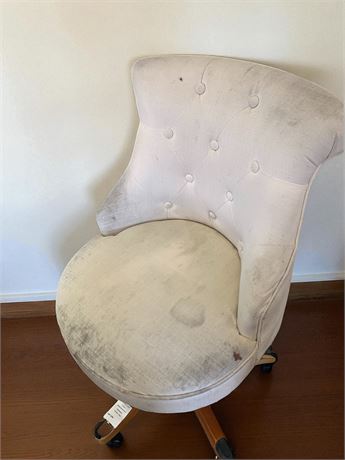 Tufted Upholstered High Back Swivel Desk Chair