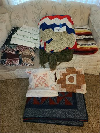 Mixed Blanket Lot: Different Sizes / Colors & Style