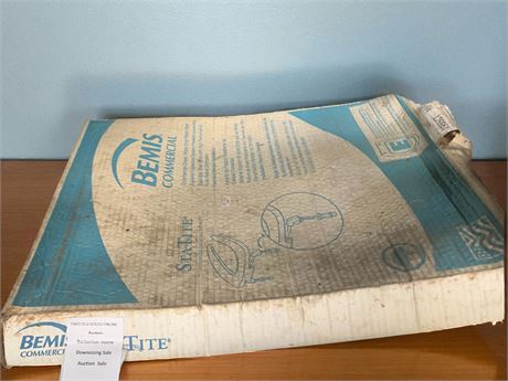 Bemis Commercial Toilet Seat With STA-TITE Fastening System In Original Box