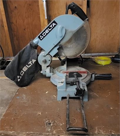 Delta Compound 10" Miter Saw