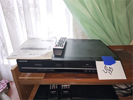 Samsung DVD/VHS Recorder Model : DVD-VR355