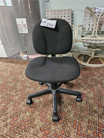 Black Cloth Adjustable Office Chair