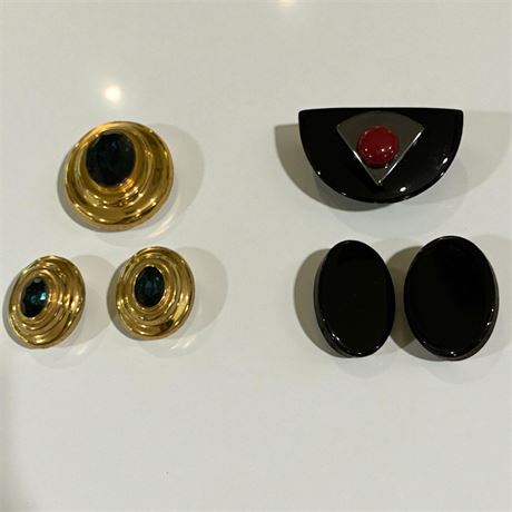 Asymmetrical Bakelite/Chrome Brooch W/Black Oval Earrings