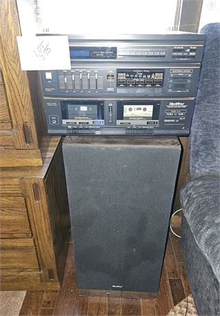 Quasar Audio System Cassette Deck With Speakers