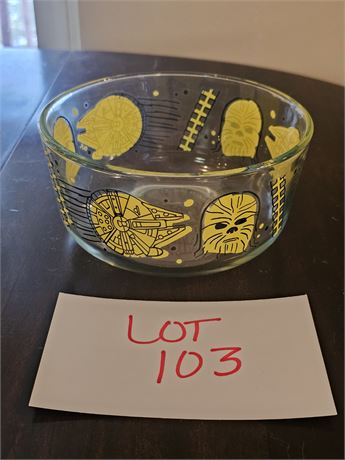 Pyrex Star Wars Chewbacca Serving Bowl