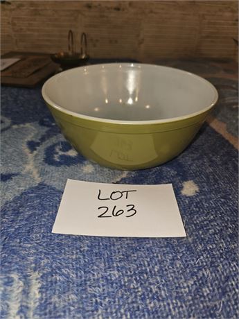 Pyrex Avocado Green 1.5‑Qt Mixing Bowl