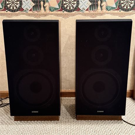 Studio Standard by Fisher 3 Way Floor Speakers DS 825