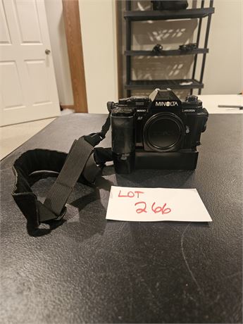 Minolta Maxxum 9000 35MM SLR Film Camera