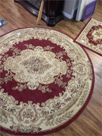 Versailles Leon Red 6' 0 x 6' 0 Round Rug Plus Matching Small Square Rug/Mat