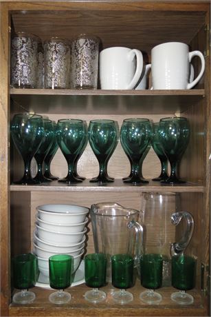 Kitchen Cabinet Cleanout: Glassware