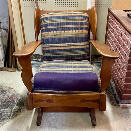 1930s/40s Low Profile Maple Rocker Chair