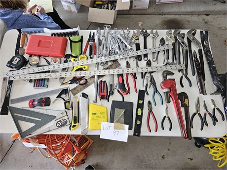 Mixed Tool Lot : Wrenches / Wire Cutters / Snips & More