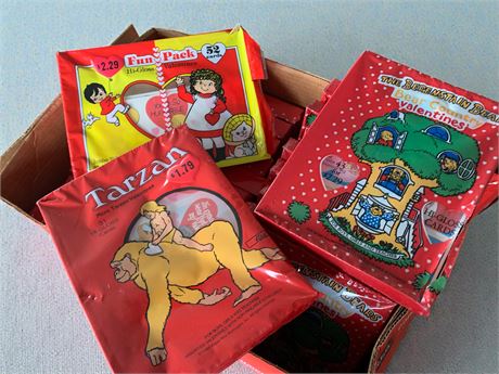 Vintage Tarzan & Dolls & Berenstain Bears Country Kids Valentines Lot