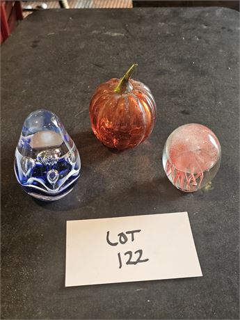 Edinburg Art Paperweight, Controlled Bubble Egg Paperweight & More