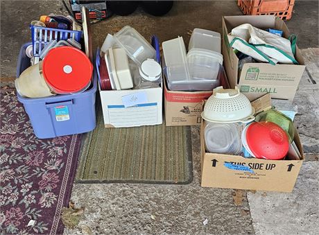 Large kitchen Cleanout: Tupperware, Storage Containers, Supplies & Much More