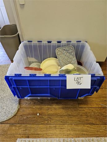 Mixed Storage Tupperware Lot