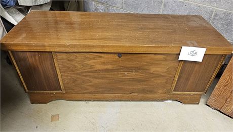 Lane Cedar Chest