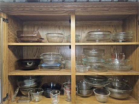 Large Lot of Mixed Clear Pyrex & More:Lids/Pie Plates & More