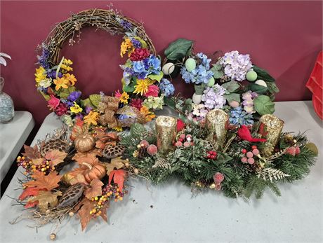 Holiday Wreaths, Decorations