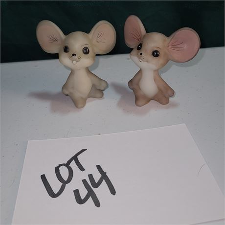 (2) Fenton Signed Mice Figurines