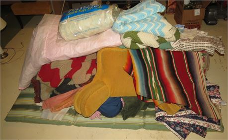 Rugs, Linens, Blankets, Quilts, Etc.