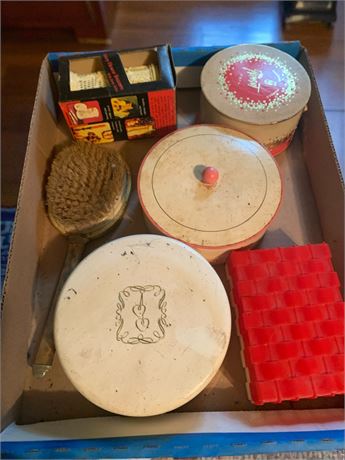 Ivory Flower Treasure W/Party Picks Set Coty L'Aimant Dusting Powder Container