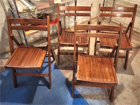 Wood Folding Chairs