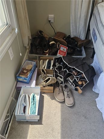 Mixed Shoe Lot- Ladies & Men's