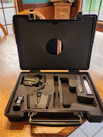 Springfield Armory .40 Case w/ 2 Clips & Other Accessories