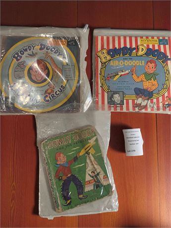 Vinyl Records Howdy Doodys Laughing Circus & Air-O-Doodle, HD Book