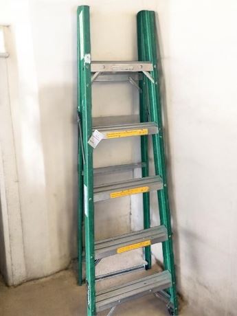 Husky 6 Foot Fiberglass Ladder