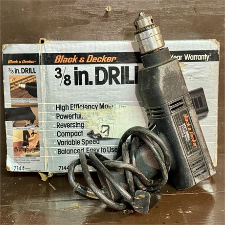 Black & Decker 3/8" Corded Drill