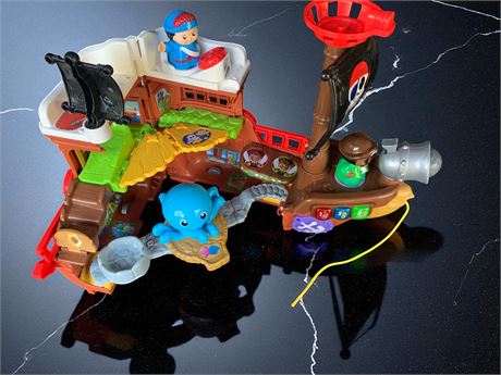Kids VTech Treasure Seekers Talking Musical Pirate Ship Playset & Accessories