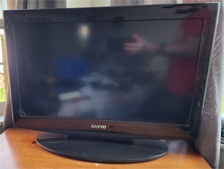 26" Sanyo TV