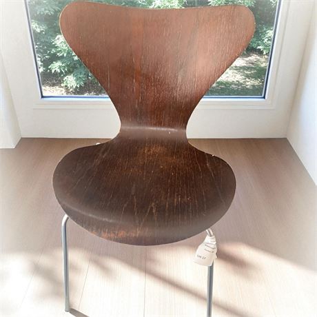 Denmark Fritz Hansen By Arne Jacobsen Laminated Wood & Chrome MCM Chair