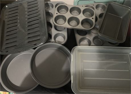 Non-Stick Cook/Baking Pan Lot - Muffin Tins, Loaf Pan, Baking Sheets & More