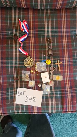 Mixed Pin & Keychain Lot