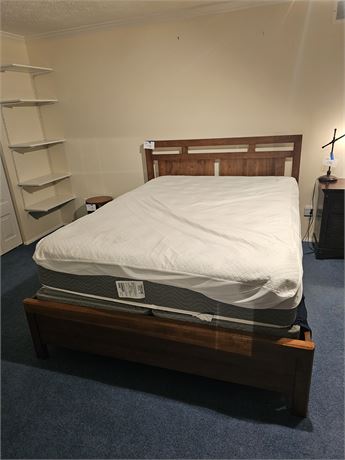 Very Nice Sutherland Queen Bed with Wood Headboard & Footboard