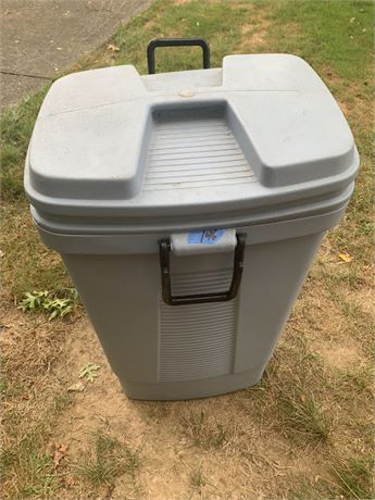 Gray Outdoor Garbage Can With Handle Lid, Handles and Wheels