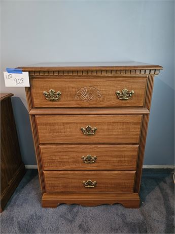Nice Wood 4-Drawer Dresser