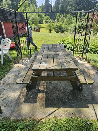 Solid Wood Picnic Table